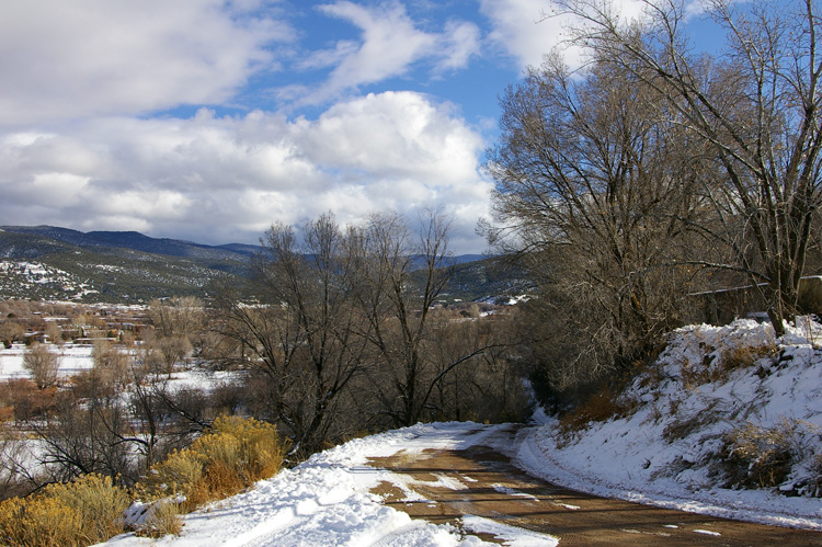 A scenic neighborhood road in Llano Quemado.